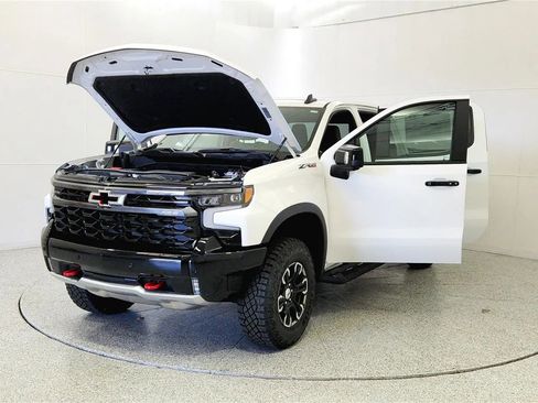 New 2026 Chevrolet Silverado 1500 ZR2 AWD/4WD image 10