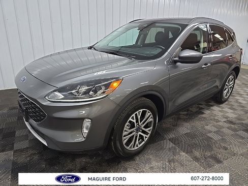 Used 2022 Ford Escape SEL w/ Technology Package image 10