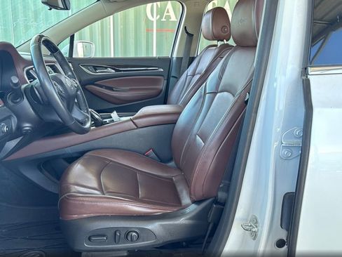 Used 2018 Buick Enclave Avenir w/ Avenir Technology Package image 14