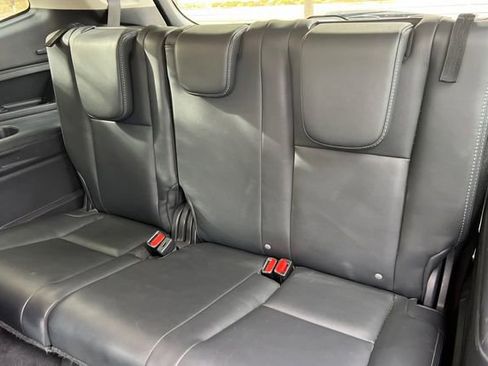 Used 2023 Subaru Ascent Limited w/ Technology Package image 17