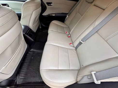 Used 2014 Toyota Avalon XLE Premium image 9