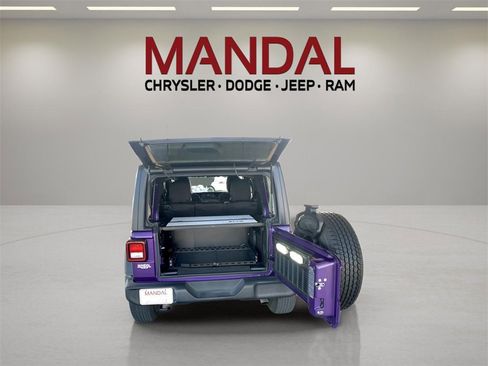 Used 2023 Jeep Wrangler Sport S image 21