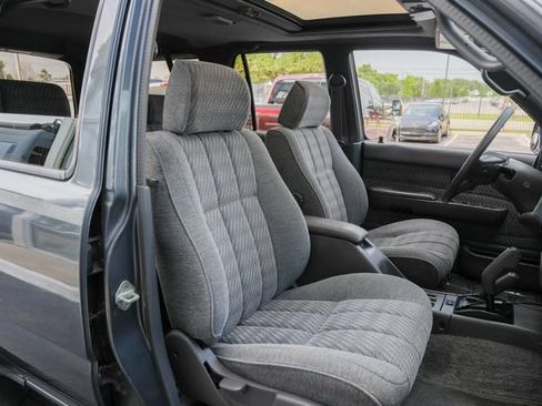 Used 1993 Toyota 4Runner SR5 AWD/4WD image 29