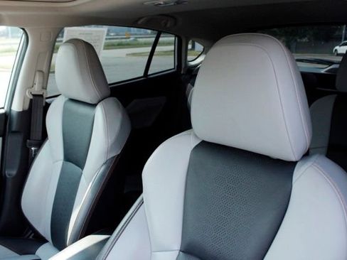 Used 2019 Subaru Crosstrek 2.0i Limited w/ Moonroof Package w/Navigation AWD/4WD image 13
