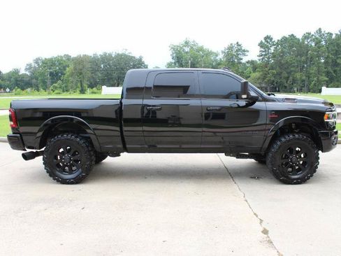 Used 2019 RAM 2500 Laramie w/ Night Edition AWD/4WD image 17