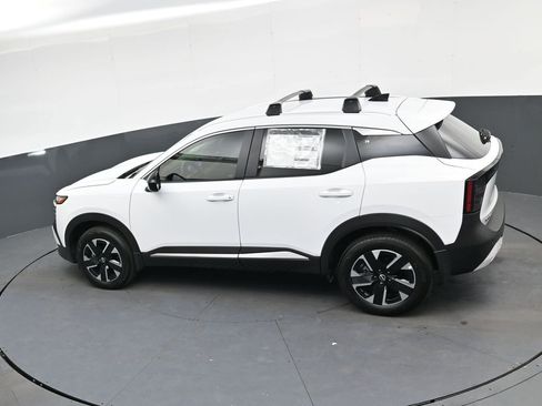 New 2026 Nissan Kicks SV w/ Cold Weather Package AWD/4WD image 30