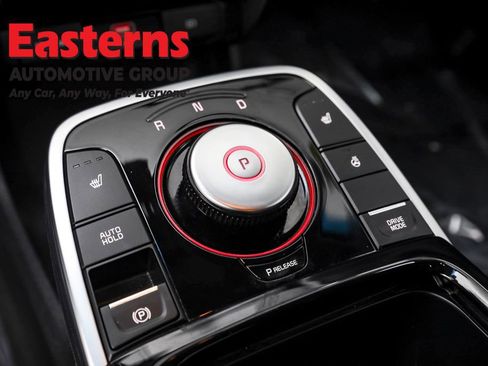 Used 2022 Kia Niro EX w/ Cold Weather Package image 10