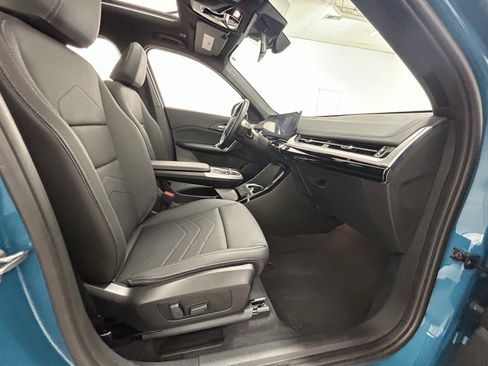 Used 2024 BMW X1 xDrive28i w/ Convenience Package image 39