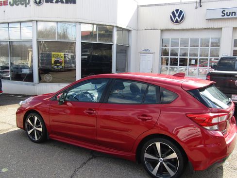 Used 2018 Subaru Impreza 2.0i Sport image 2