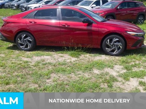 Certified 2025 Hyundai Elantra Sport image 4