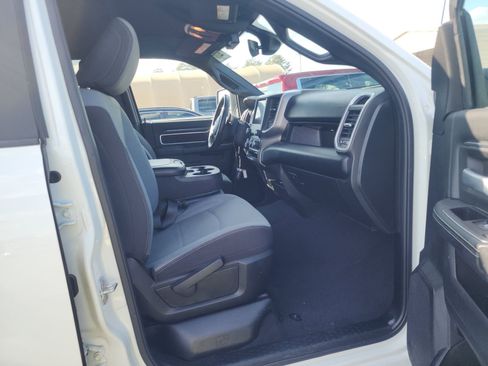 Used 2024 RAM 2500 Big Horn w/ Bed Utility Group image 17