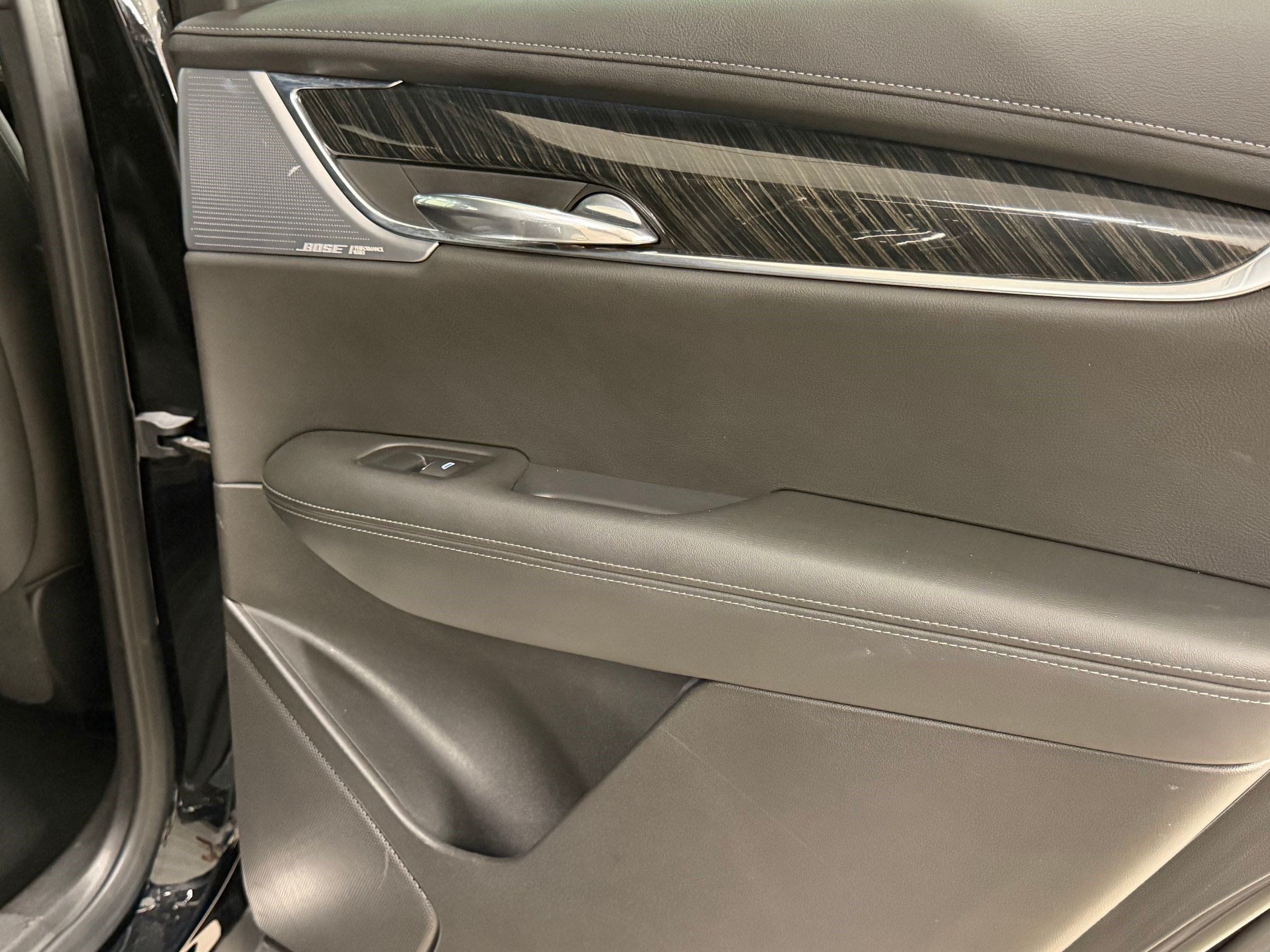 Used 2021 Cadillac XT6 Premium Luxury AWD/4WD image 48