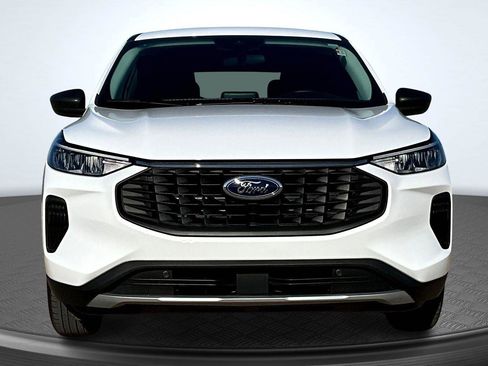 Used 2023 Ford Escape Active image 3
