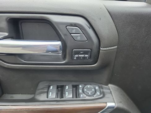 Used 2022 GMC Sierra 3500 SLT w/ Driver Alert Package I AWD/4WD image 13