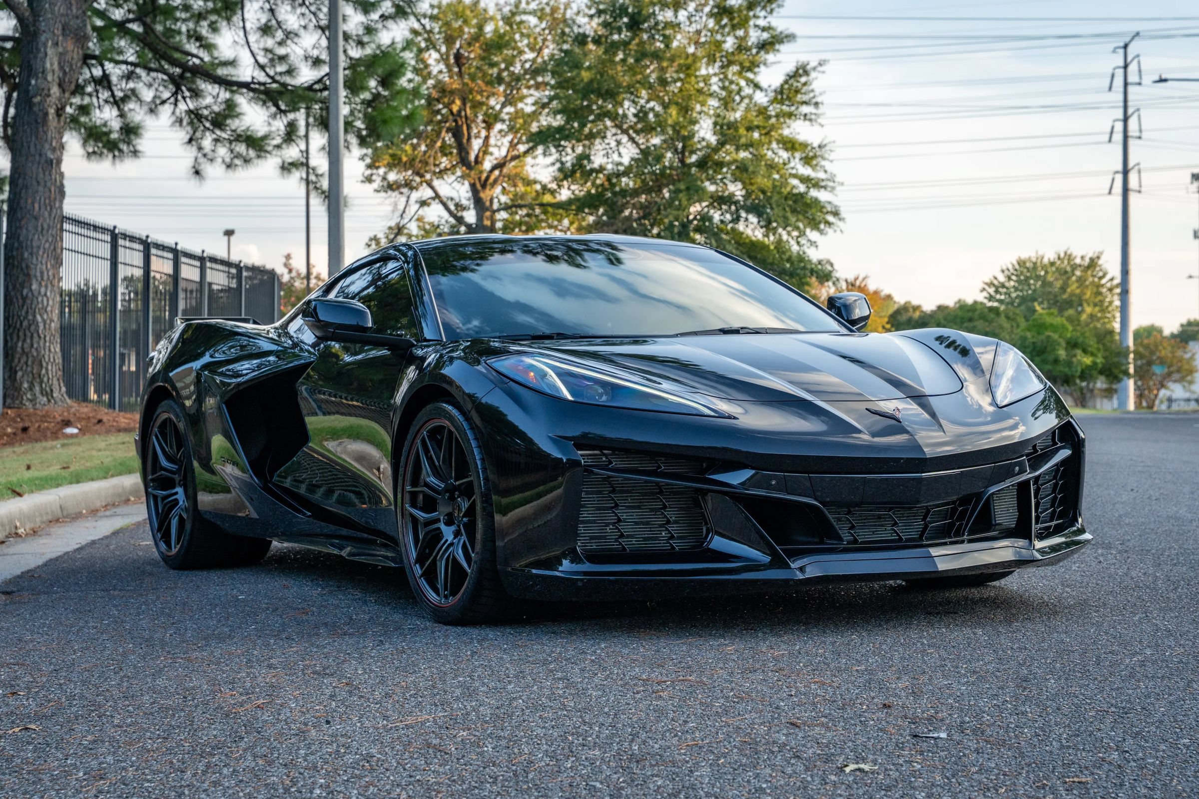 Used 2025 Chevrolet Corvette Z06 w/ Battery Protection Package RWD image 3