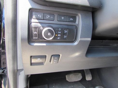 Used 2024 Ford F350 Platinum w/ Tremor Off-Road Package image 19