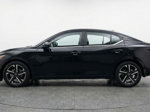 Used 2025 Nissan Sentra SV FWD image 5