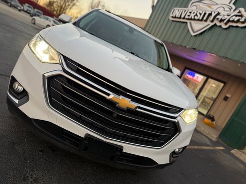 Used 2018 Chevrolet Traverse LT image 9