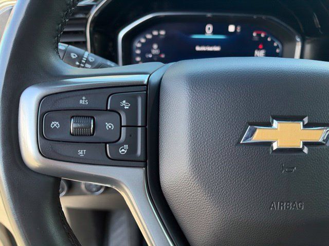 Used 2025 Chevrolet Silverado 2500 LT w/ Convenience Package AWD/4WD image 17