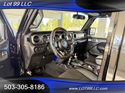 Used 2022 Jeep Gladiator Sport AWD/4WD image 32