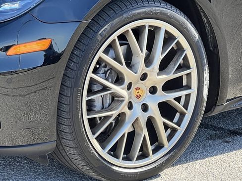 Certified 2020 Porsche Panamera Edition image 11
