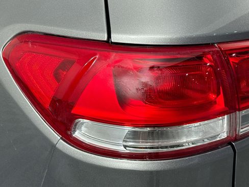 Used 2016 Kia Sorento LX image 33