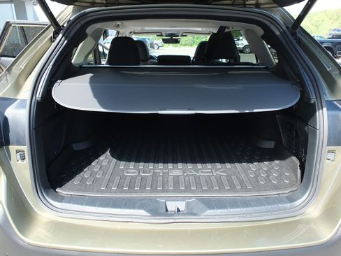 Used 2025 Subaru Outback Onyx Edition AWD/4WD image 16