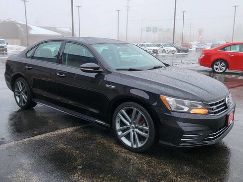 Used 2018 Volkswagen Passat 2.0T R-Line image 8