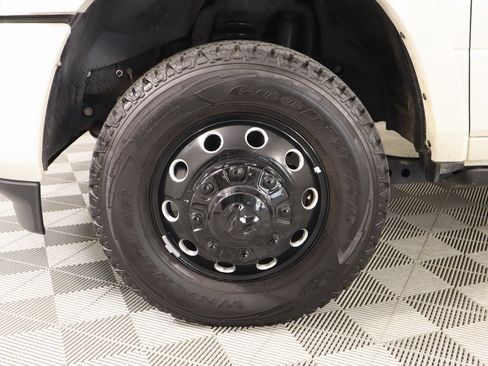 Used 2024 RAM 3500 Limited image 17