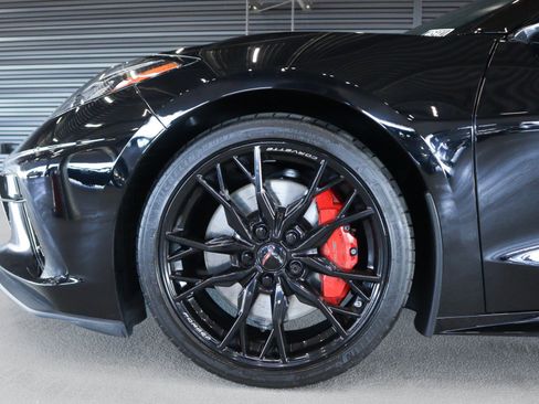 Used 2023 Chevrolet Corvette Stingray Coupe w/ Z51 Performance Package RWD image 3