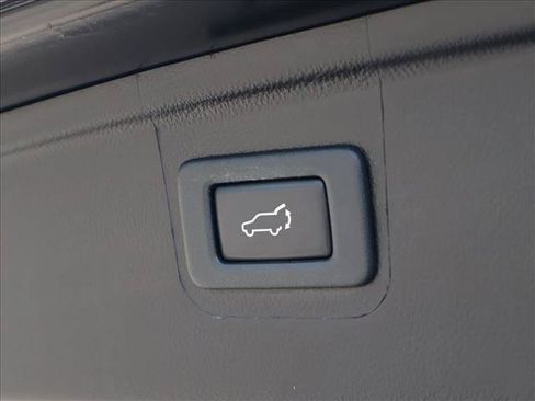 Used 2018 Subaru Outback 2.5i Limited AWD/4WD image 7