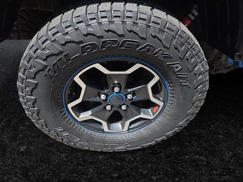 Certified 2020 Jeep Gladiator Rubicon AWD/4WD image 23