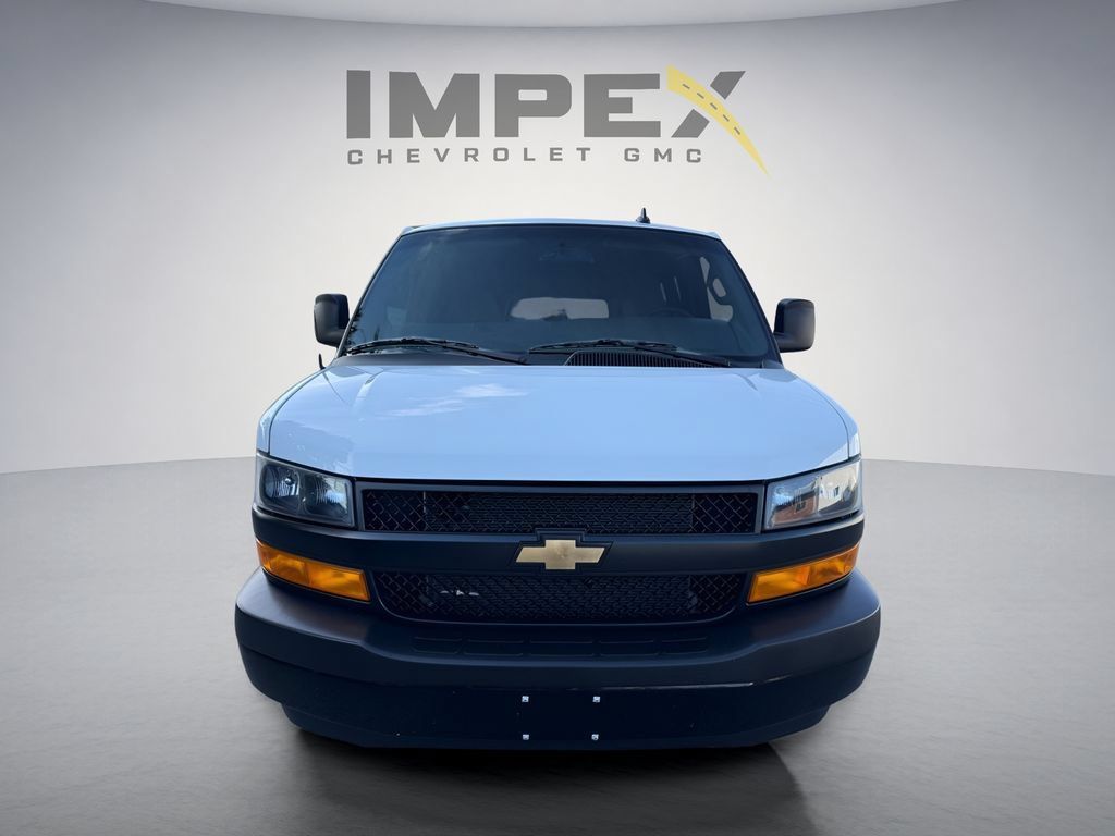 Used 2021 Chevrolet Express 2500 w/ Driver Convenience Package RWD image 8