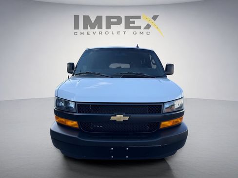 Used 2021 Chevrolet Express 2500 w/ Driver Convenience Package RWD image 8