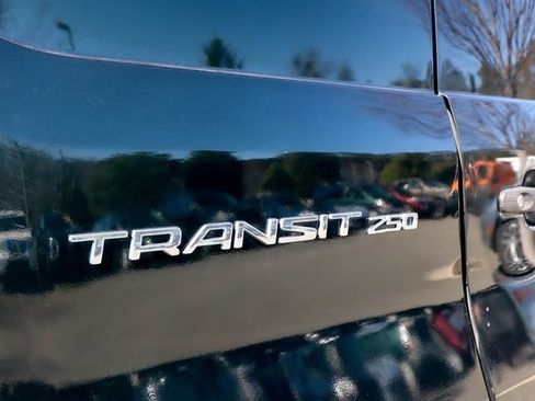 Used 2018 Ford Transit 250 Base image 20