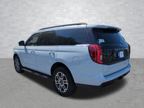 New 2026 Ford Expedition Active RWD image 6