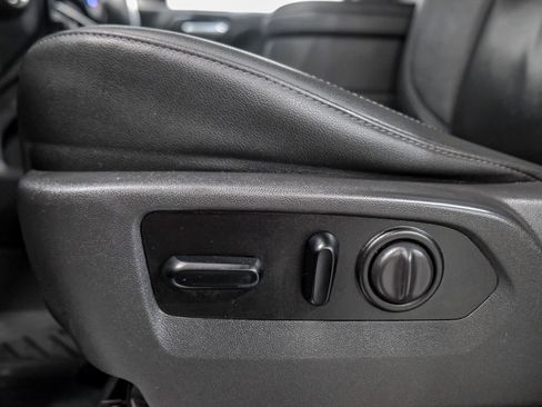 Used 2021 Chevrolet Silverado 1500 RST w/ Texas Edition Plus AWD/4WD image 31