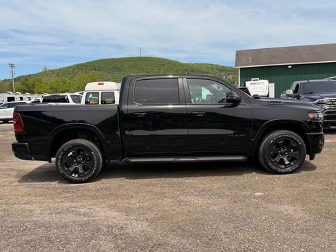 Used 2025 RAM 1500 Big Horn AWD/4WD image 4
