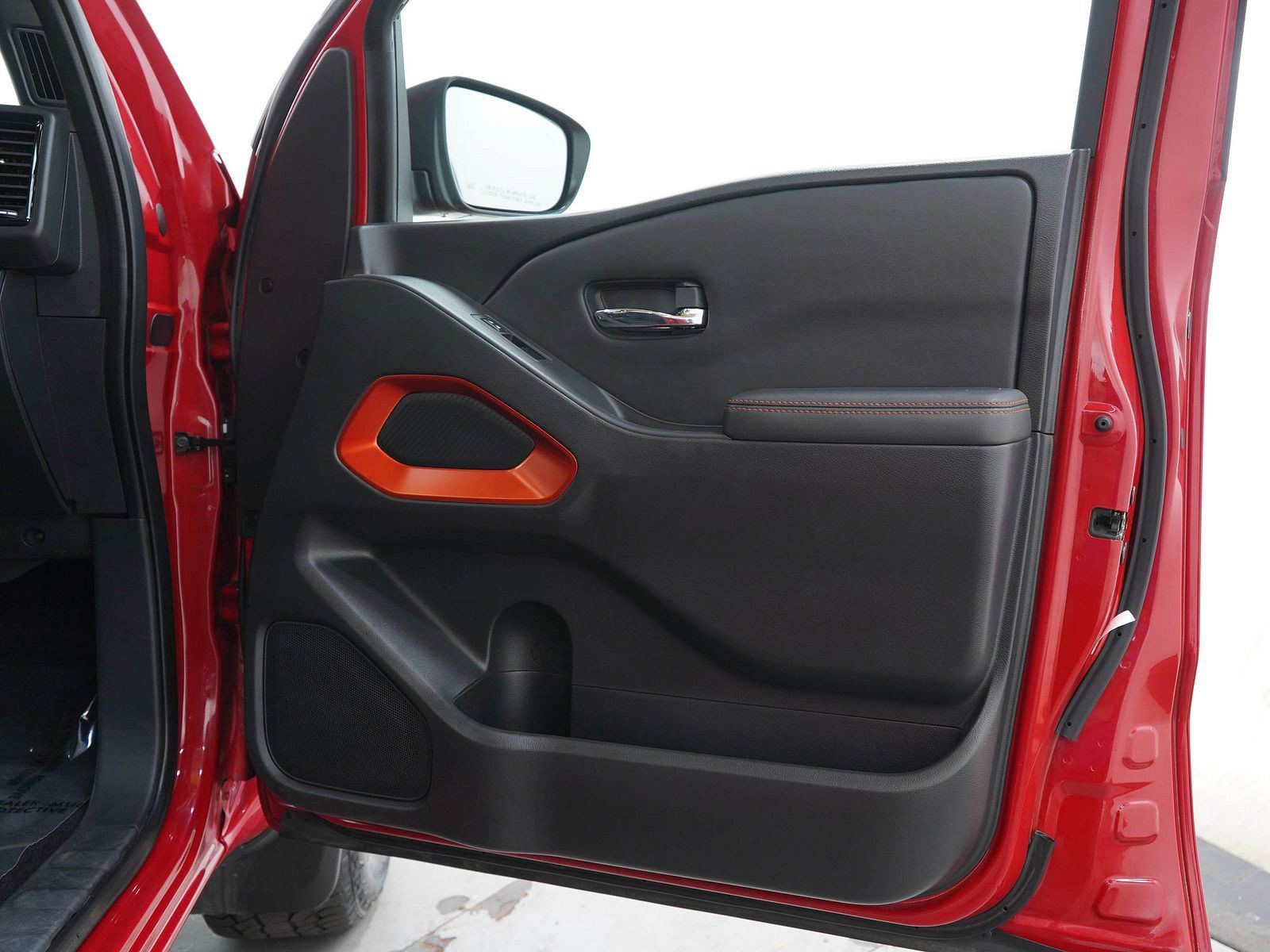 Used 2022 Nissan Frontier PRO-4X AWD/4WD image 9