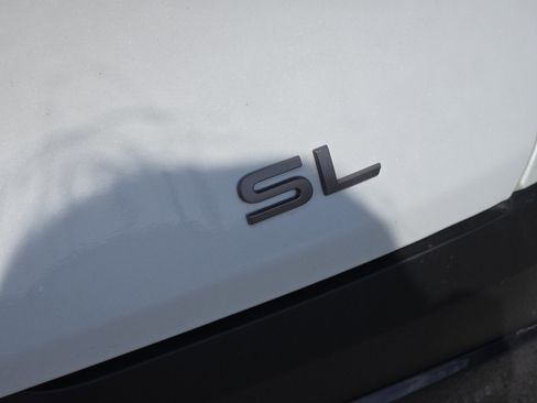 Used 2025 Nissan Murano SL image 25