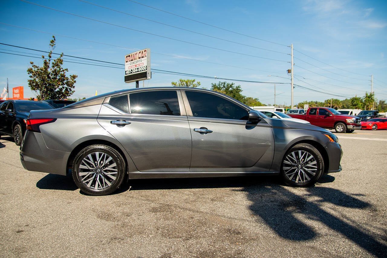 Used 2023 Nissan Altima 2.5 SV FWD image 6