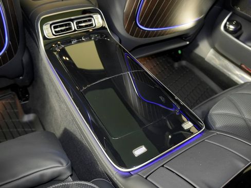 Certified 2023 Mercedes-Benz Maybach S 680 4MATIC image 44