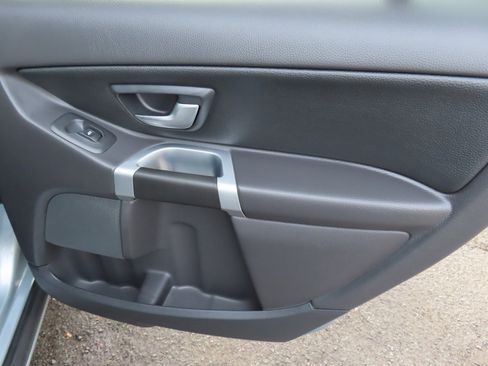 Used 2014 Volvo XC90 3.2 w/ Climate Package image 20