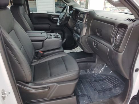 Used 2023 Chevrolet Silverado 1500 W/T w/ WT Value Package AWD/4WD image 32