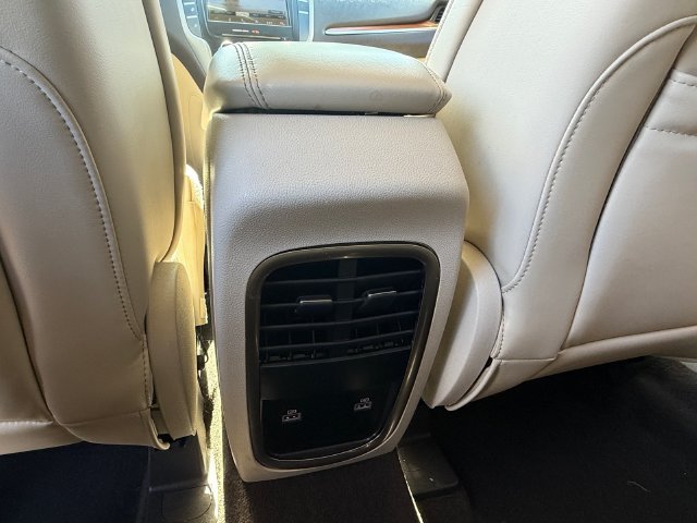 Used 2019 Lincoln MKC Select w/ Select Plus Package FWD image 13