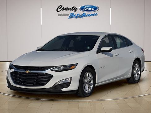 Used 2024 Chevrolet Malibu LT image 2