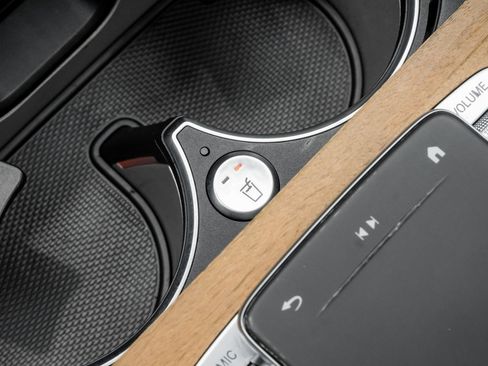 Used 2020 Mercedes-Benz GLE 450 4MATIC image 27