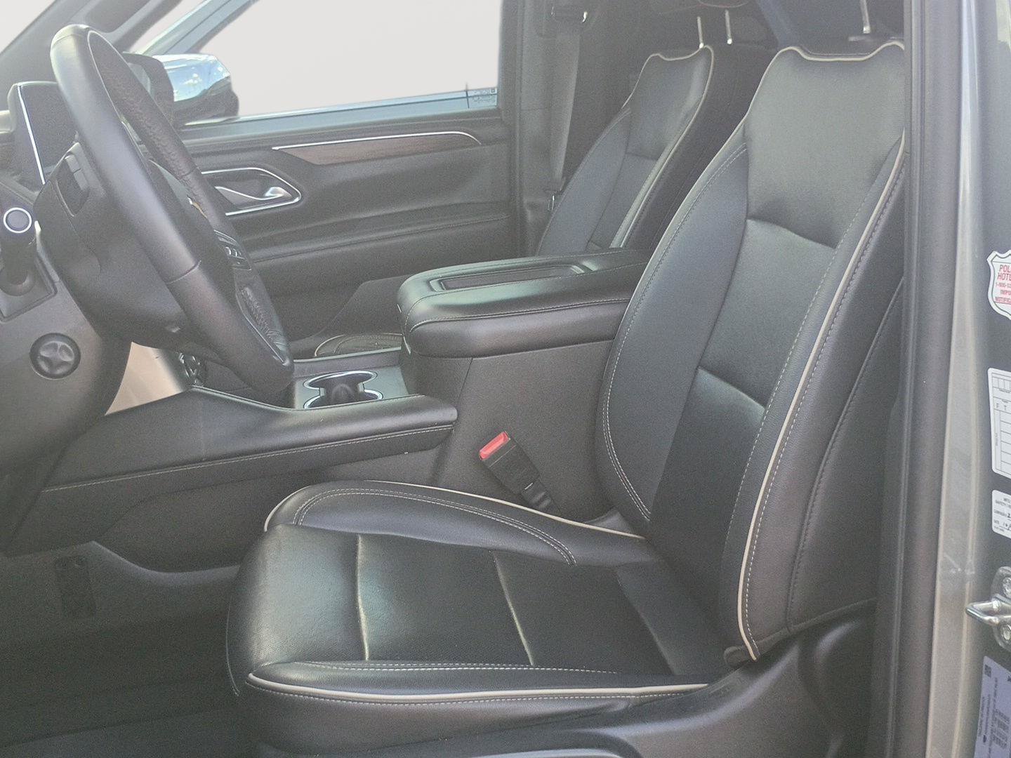 Used 2022 Chevrolet Suburban Premier AWD/4WD image 12