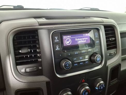 Used 2018 RAM 2500 Tradesman w/ Chrome Appearance Group AWD/4WD image 18