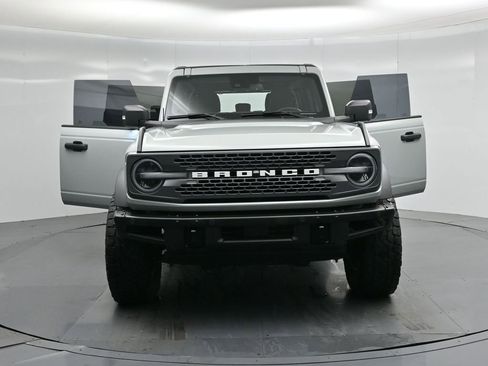 Used 2023 Ford Bronco Badlands image 30